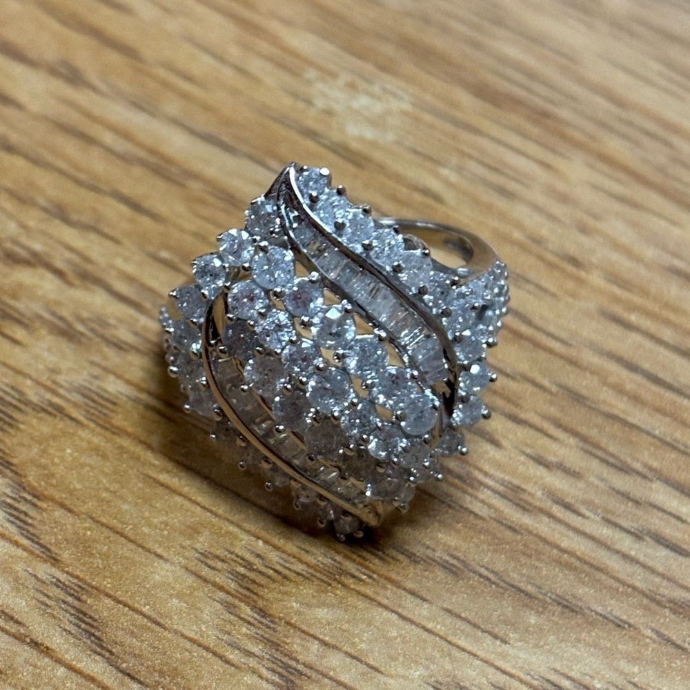 3 carat diamond 10K white gold